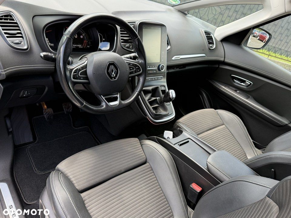 Renault Scenic Energy TCe 130 S&S Bose Edition - 16