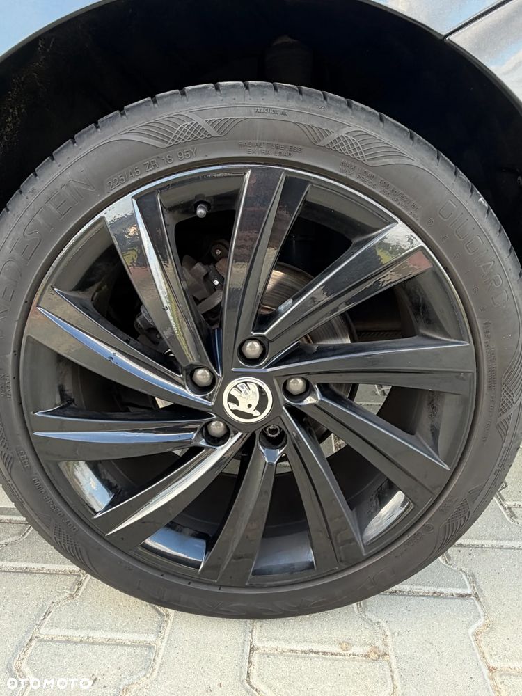 Skoda Octavia 2.0 TDI Style DSG - 33