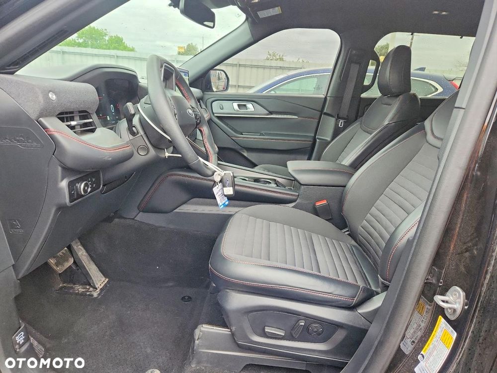 Ford Explorer - 7