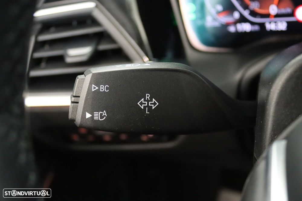 BMW 318 d Line Sport Auto - 14