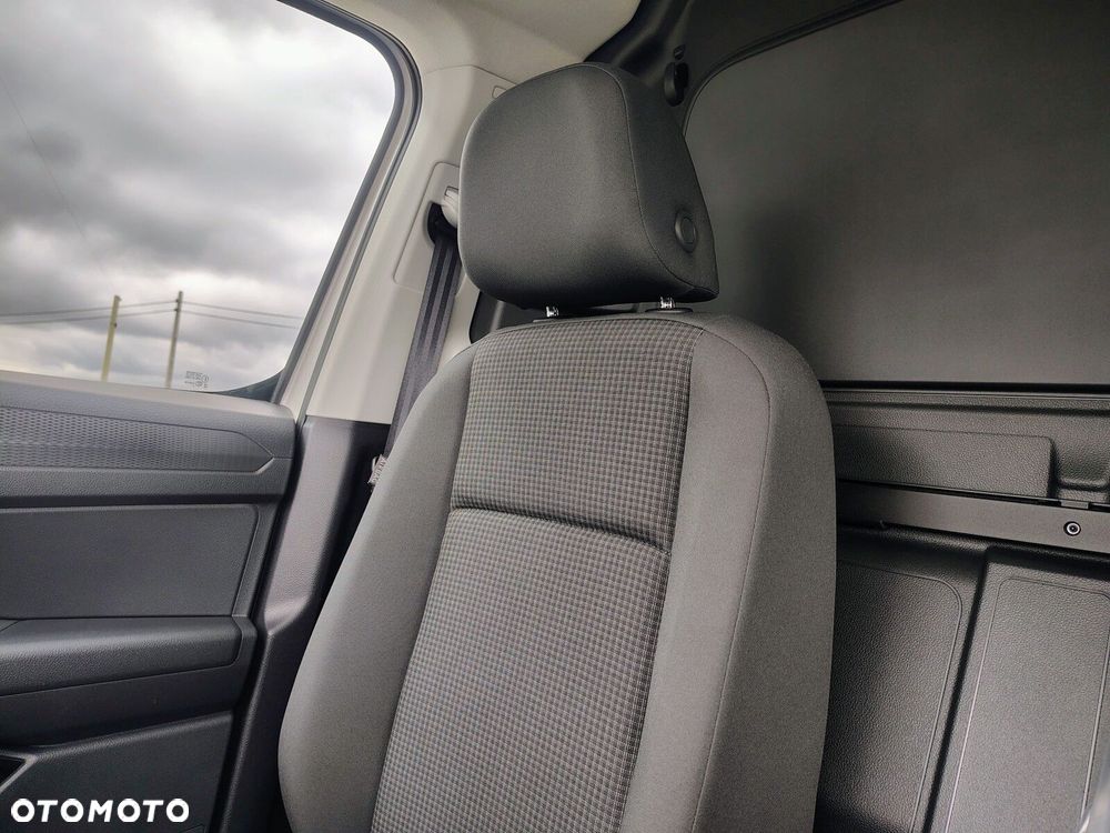 Volkswagen Caddy Caddy  silnik: 2,0 l TDI EU6 SCR  75 kW skrzynia biegów: manualna 6 -biegowa rozstaw osi: 2755 mm - 13