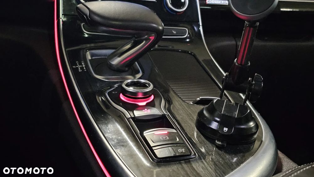 Renault Espace 1.6 dCi Energy Initiale Paris EDC 7os - 17