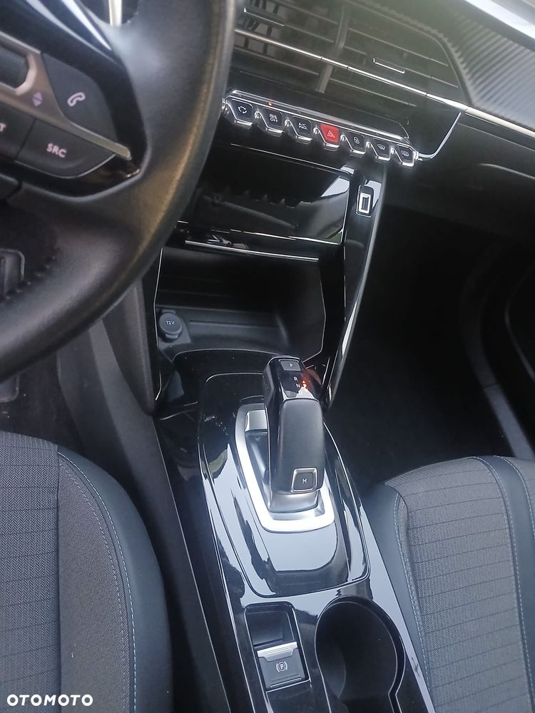 Peugeot 2008 - 12
