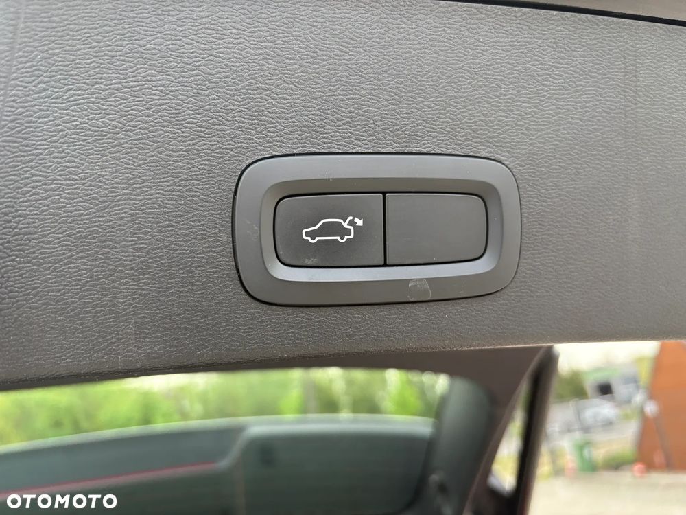 Volvo XC 40 D3 Momentum Pro - 26