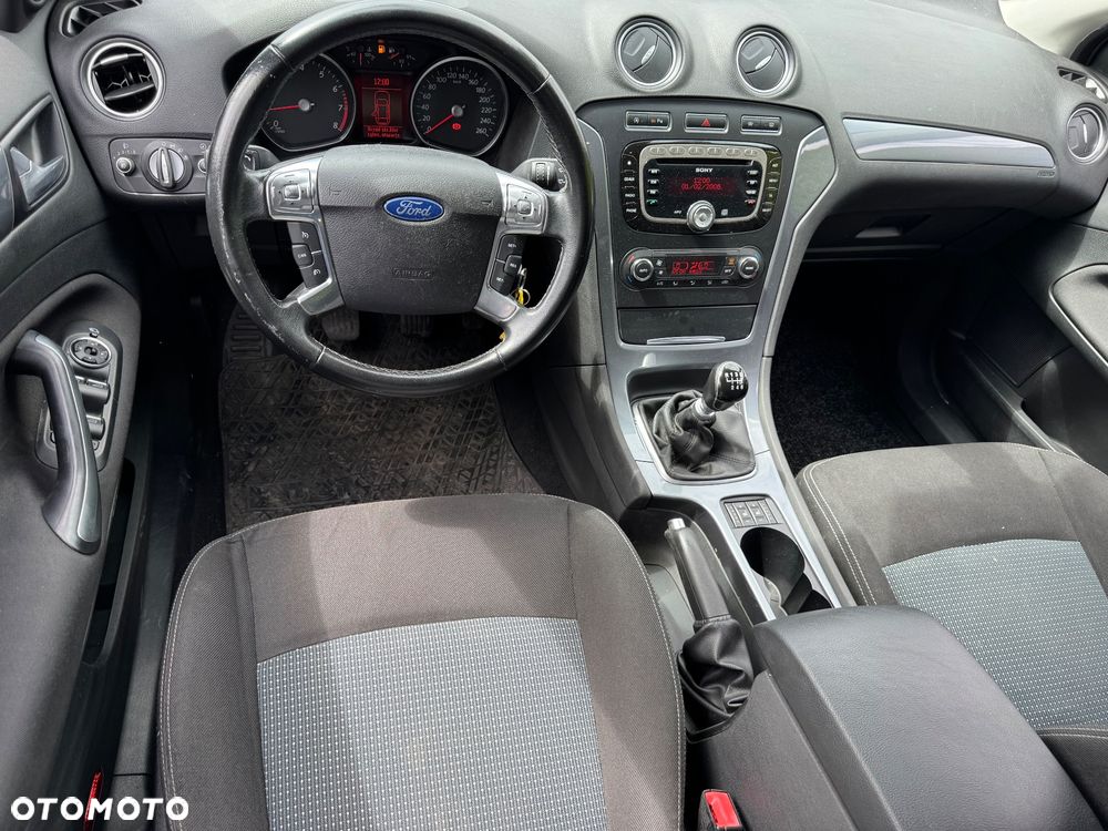 Ford Mondeo 1.6 Eco Boost Start-Stopp Champions Edition - 18