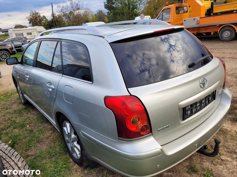 Toyota Avensis - 3