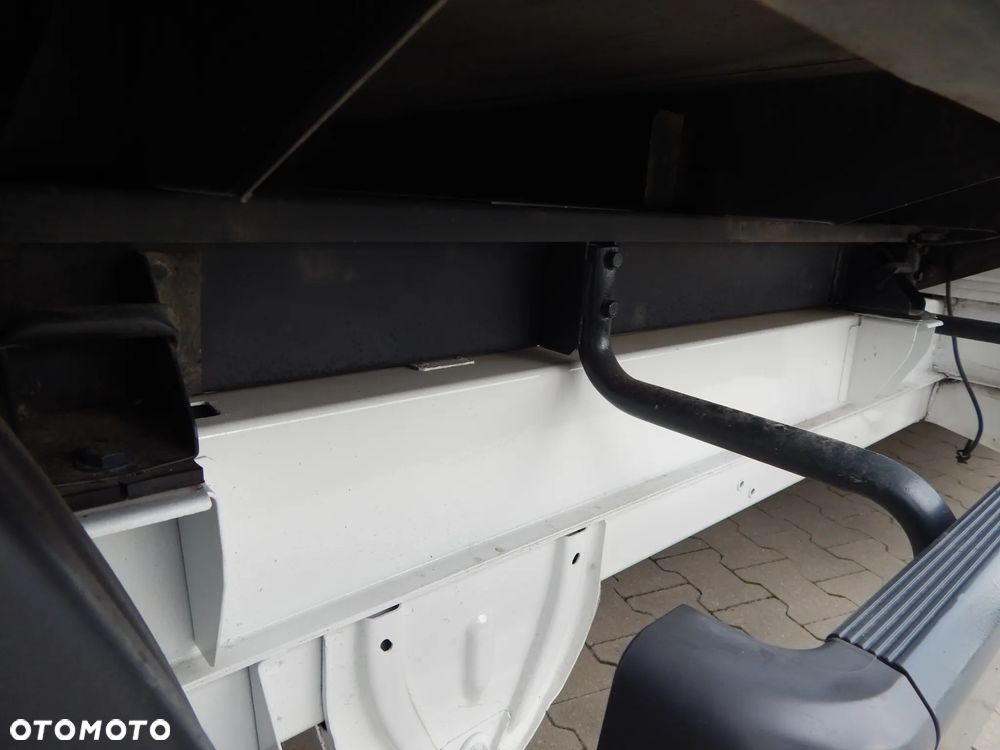 Peugeot Boxer_7-Osobowy_Max-Rama_Skrzynia_Paka - 14