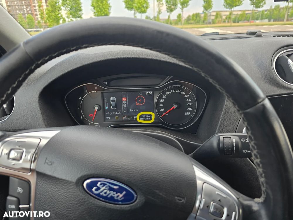 Ford Mondeo 2.0 TDCI PowerShift Business Class - 40