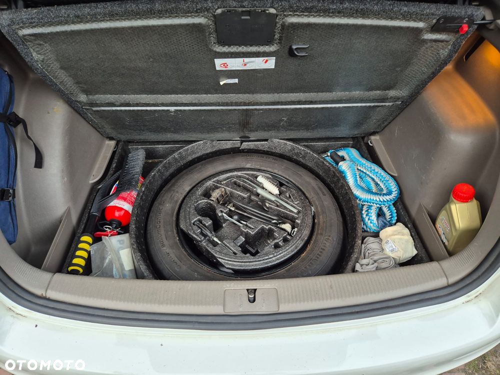 Volkswagen Golf Plus 1.6 TDI BlueMot Comfortline DSG - 7