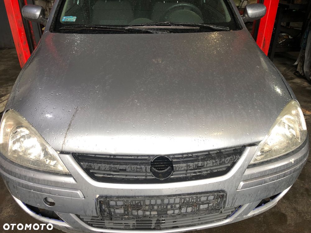Lampa lampy przód prawa lewa Opel Corsa C - 1
