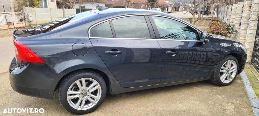 Volvo S60 - 4