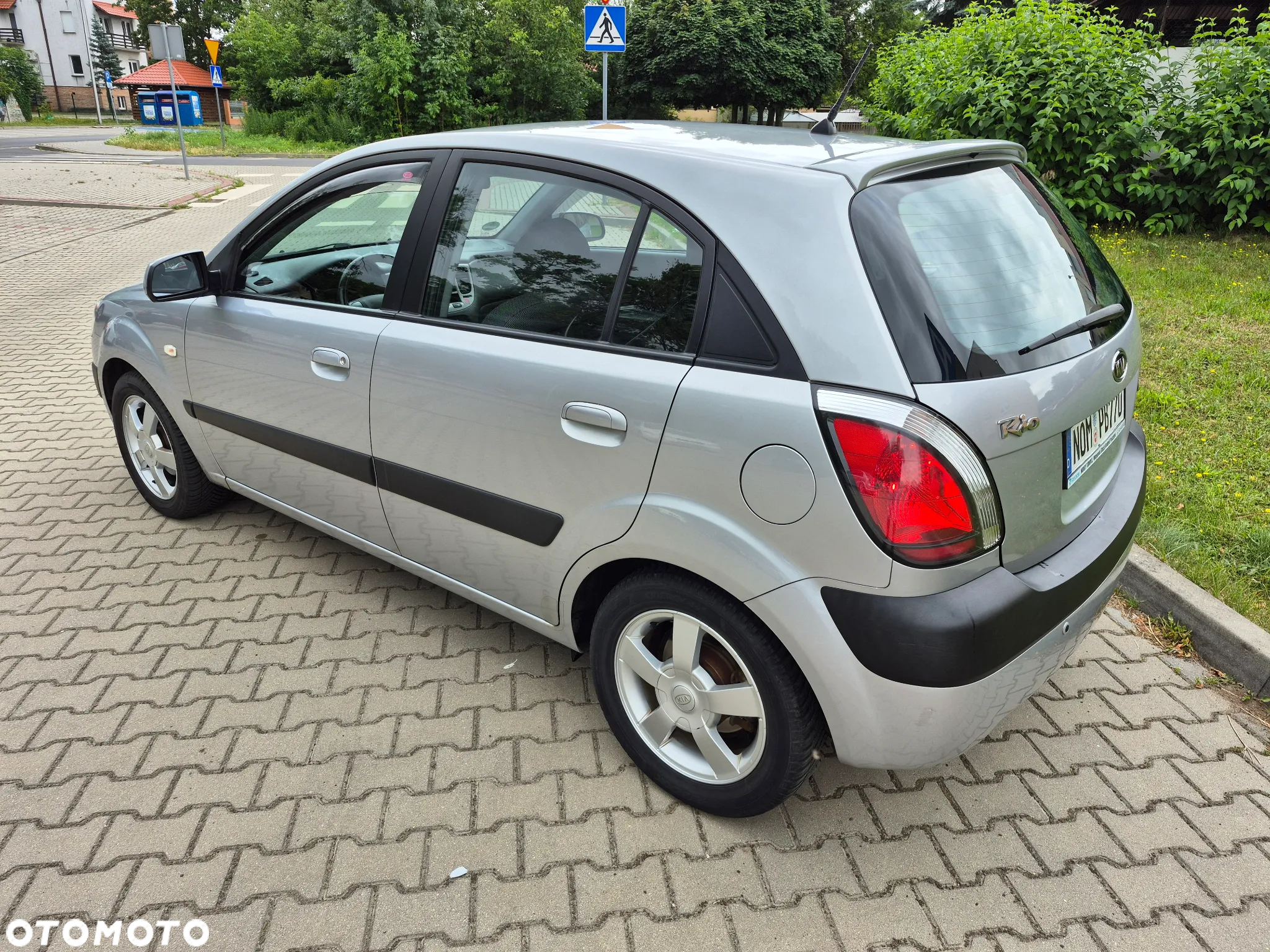 Kia Rio 1.4 Comfort - 3