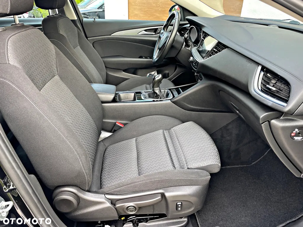 Opel Insignia Sports Tourer 1.5 ECOTEC Direct Inj Turbo Business Innovation - 25