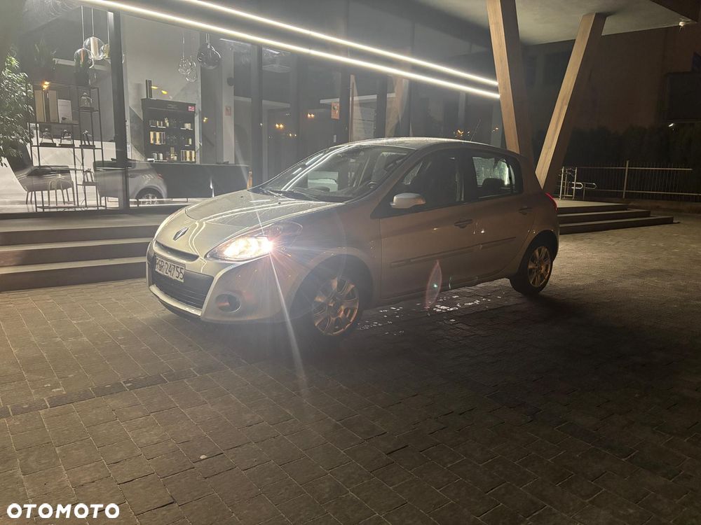 Renault Clio 1.2 16V All Inclusive - 2
