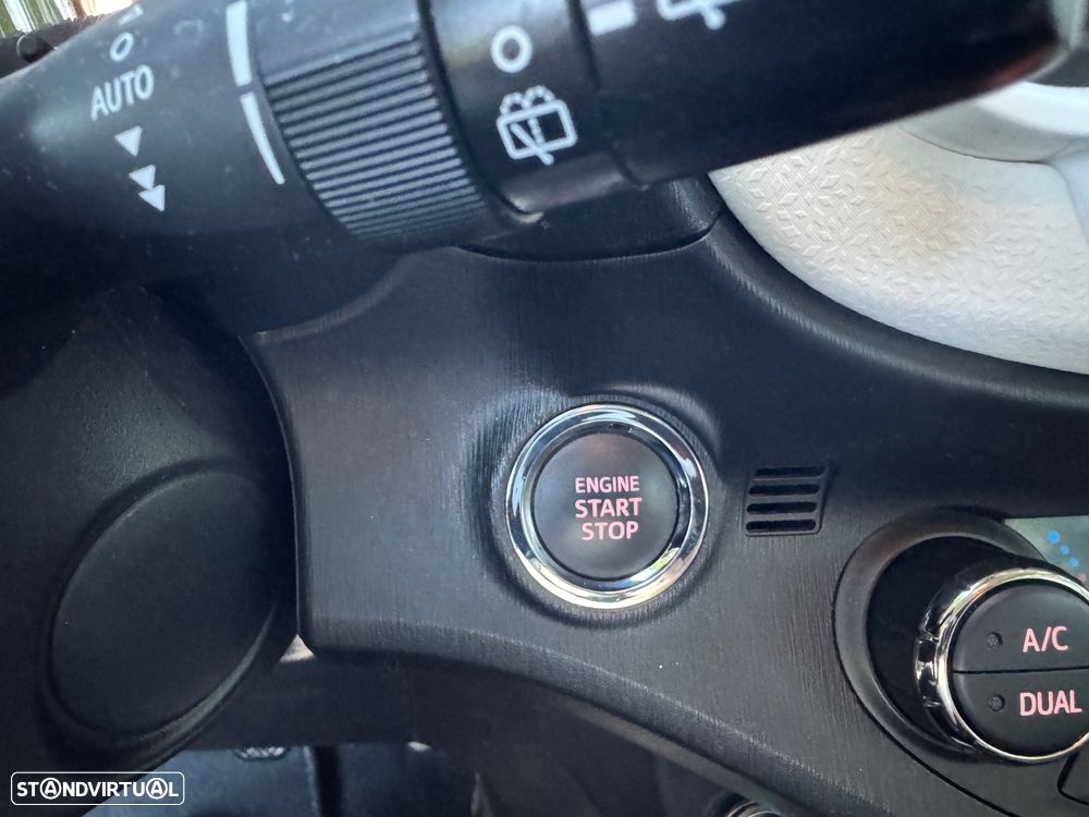 Toyota Yaris 1.4 D-4D Sport+P.Techno +Navi - 9