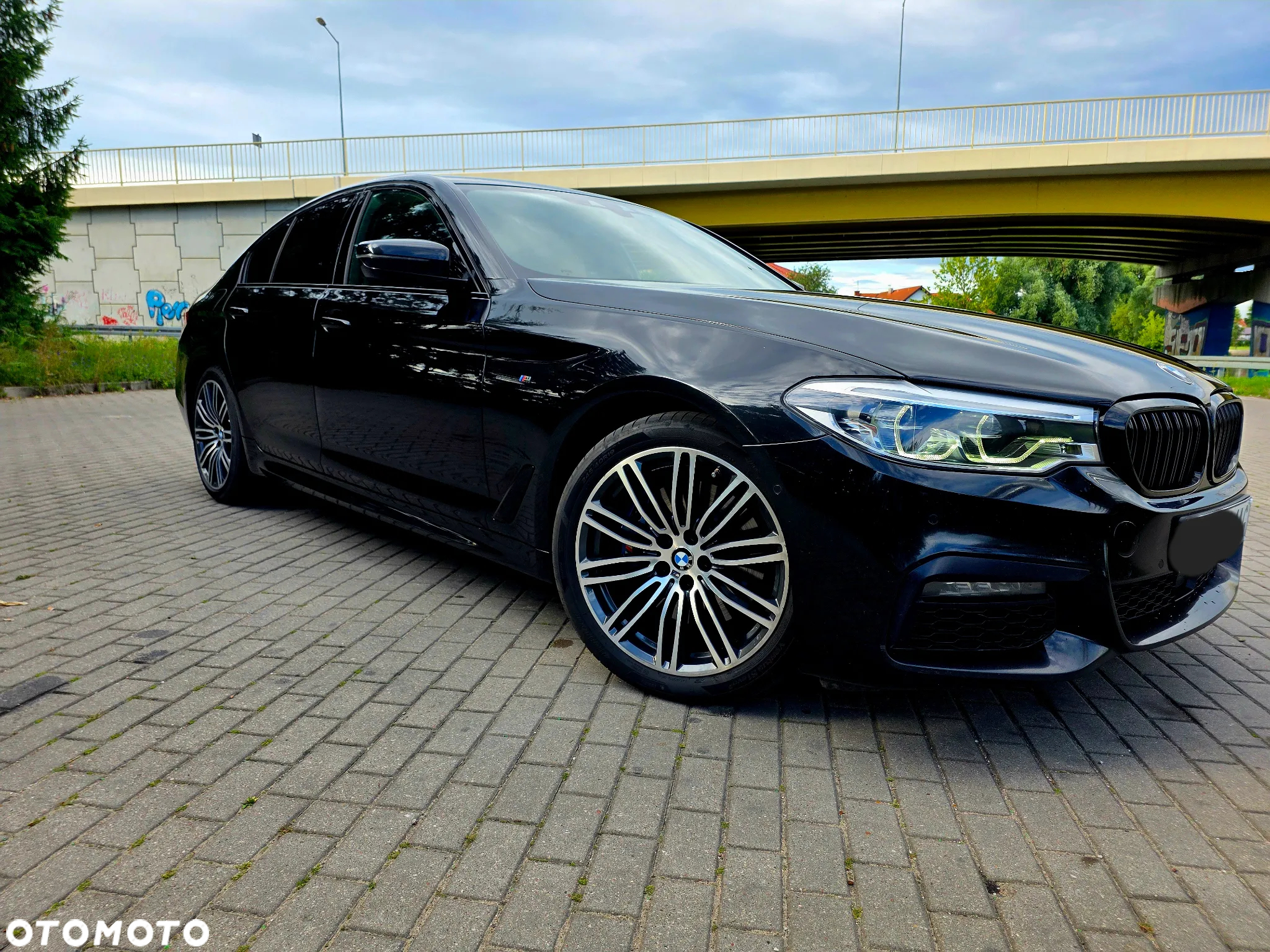 BMW Seria 5 530d xDrive M Sport sport - 3