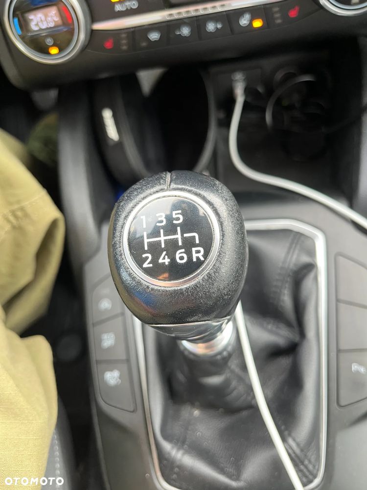 Ford Focus 1.0 EcoBoost Trend Edition Business - 22