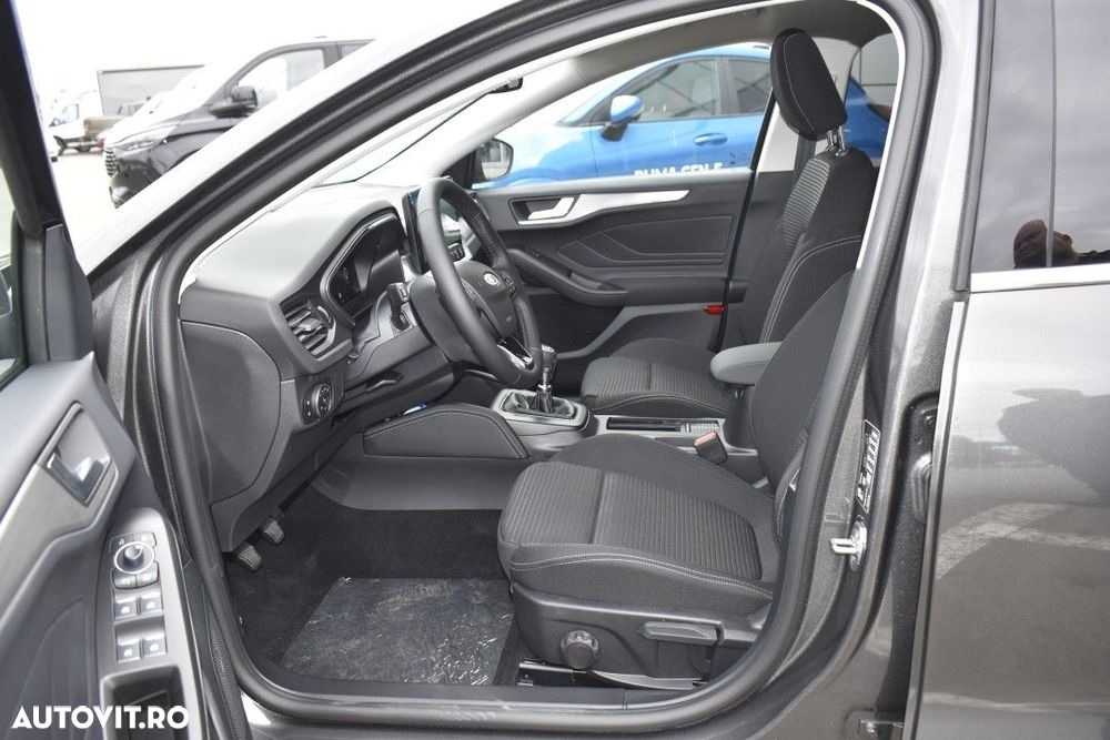Ford Focus - 14