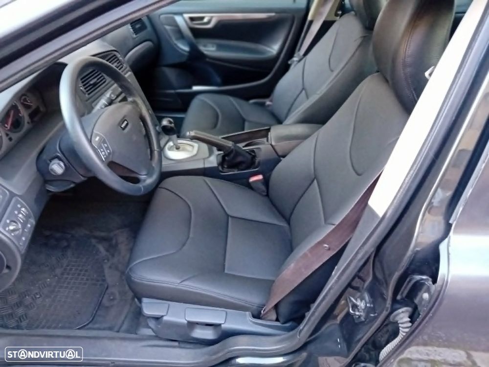 Volvo S60 2.4 D5 - 9