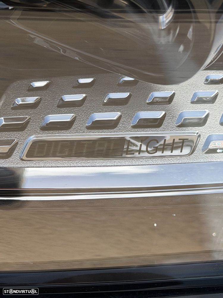 Mercedes-Benz C 300 de 4Matic T 9G-TRONIC AMG Line - 17