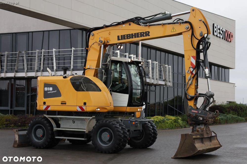 Liebherr A918 Compact - 2