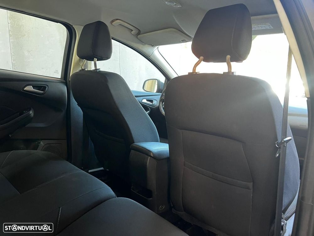 Ford Focus 1.6 TDCi Titanium - 17