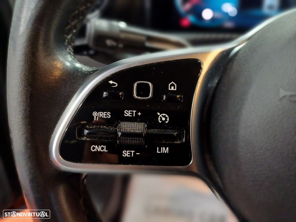 Mercedes-Benz A 180 Limousine - 18