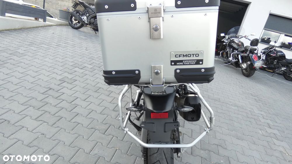 CFMoto 800MT Touring - 17