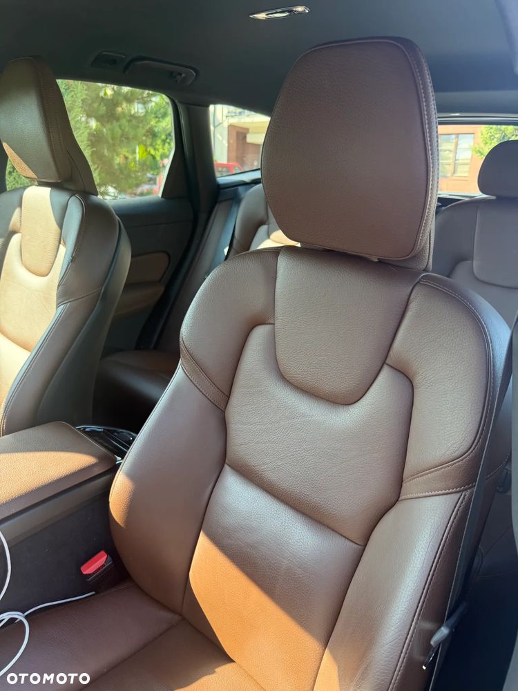 Volvo XC 60 B4 D Inscription - 19