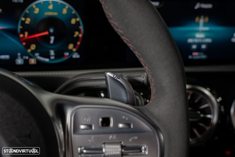 Mercedes-Benz CLA 35 AMG - 30