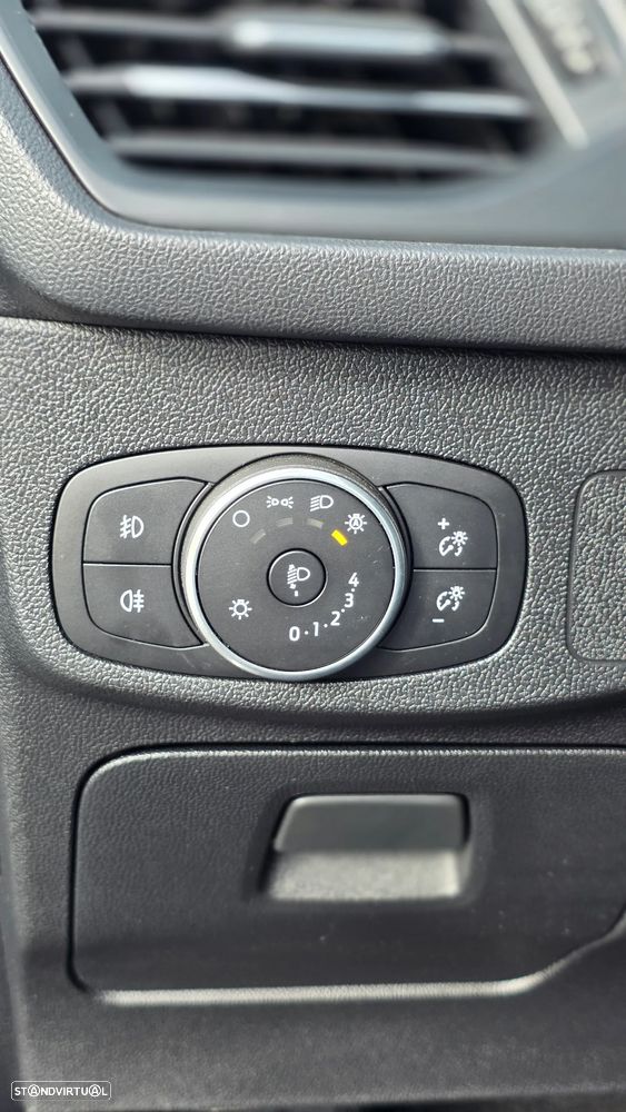 Ford Focus 1.5 EcoBlue S&S Aut. ST-LINE STYLE - 11