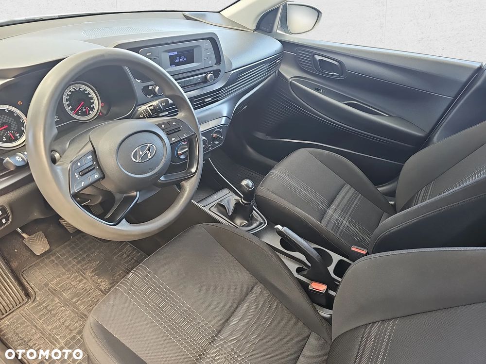 Hyundai i20 1.2 Pure - 13