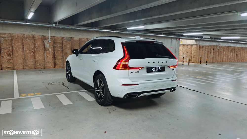 Volvo XC 60 2.0 T8 PHEV R-Design AWD - 36
