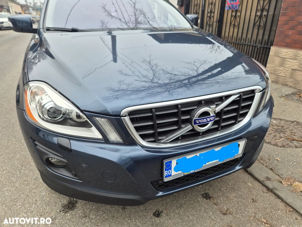 Volvo XC 60 D5 AWD Momentum - 9