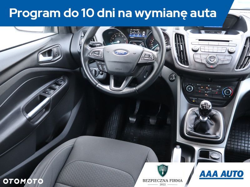 Ford Kuga - 9