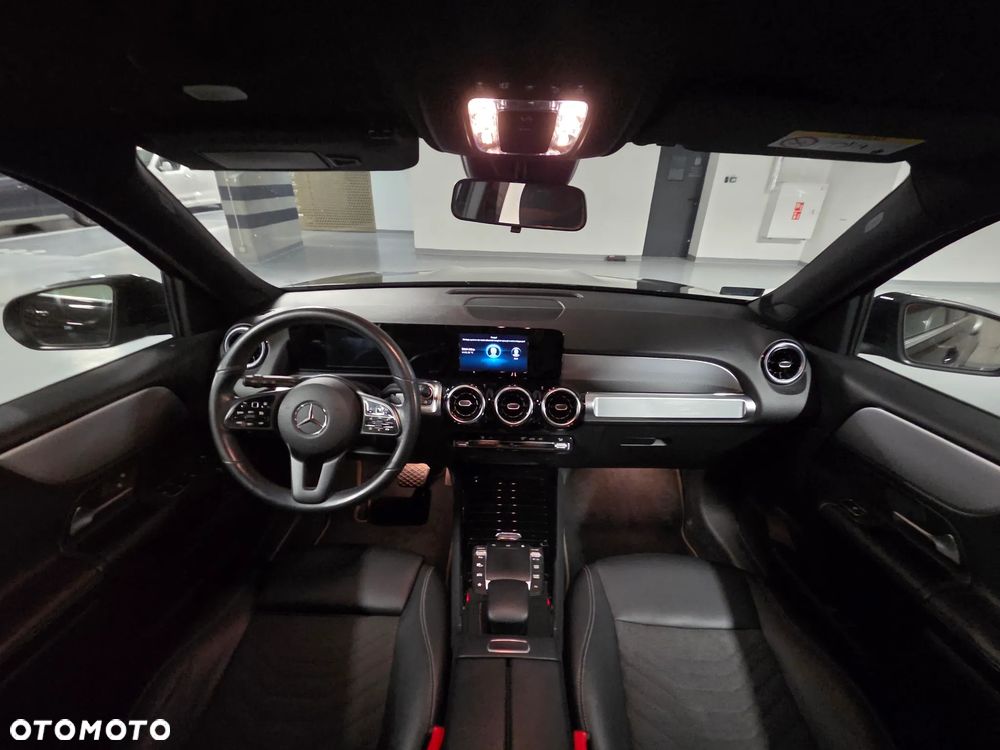 Mercedes-Benz GLB 200 7G-DCT - 10