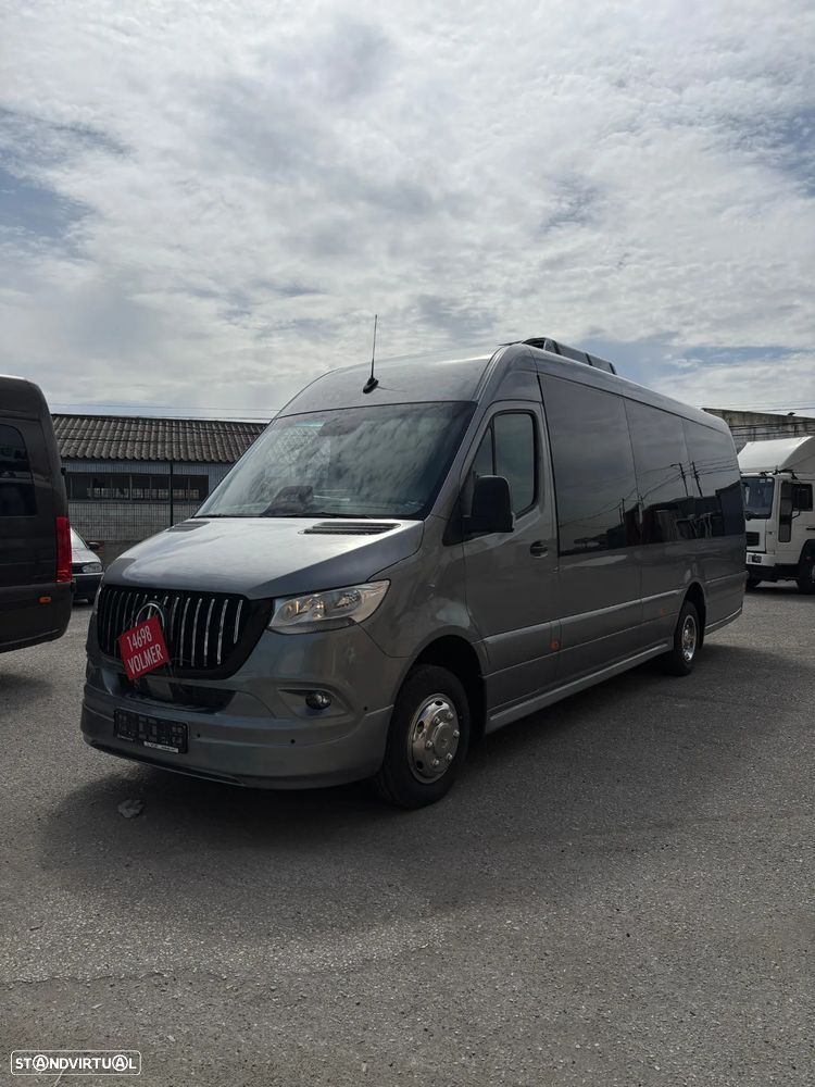 Mercedes Benz Sprinter - 1