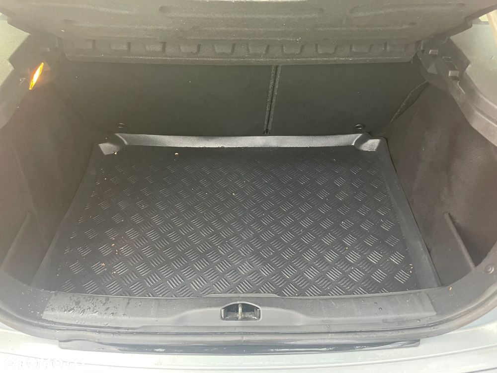 Citroën C4 1.6 16V Exclusive - 16