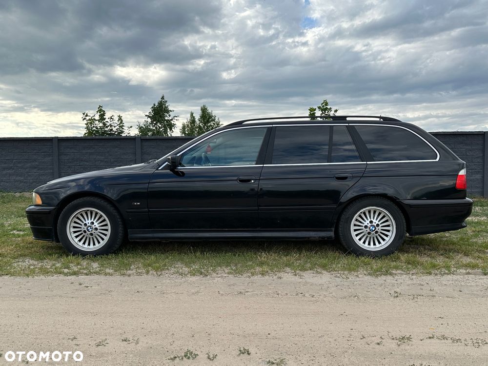 BMW Seria 5 525d - 6