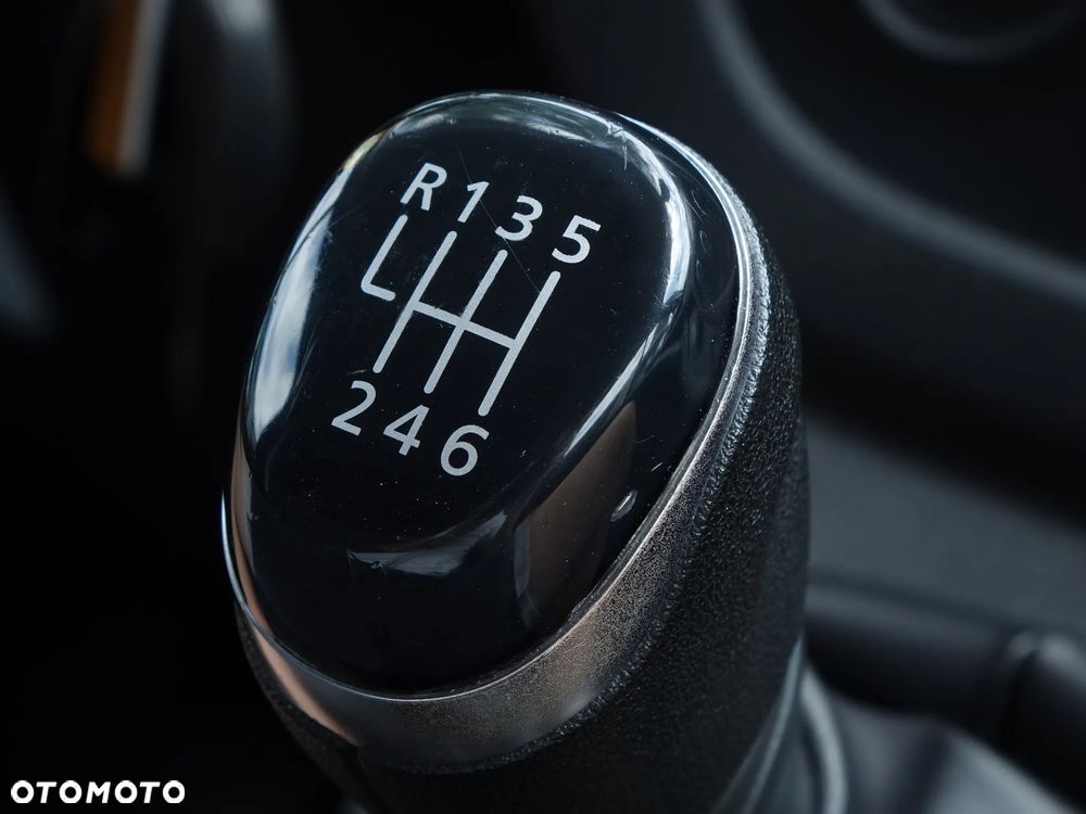 Renault Trafic L1H1 2.0 120KM 3-osobowy MAŁY PRZEBIEG - 19