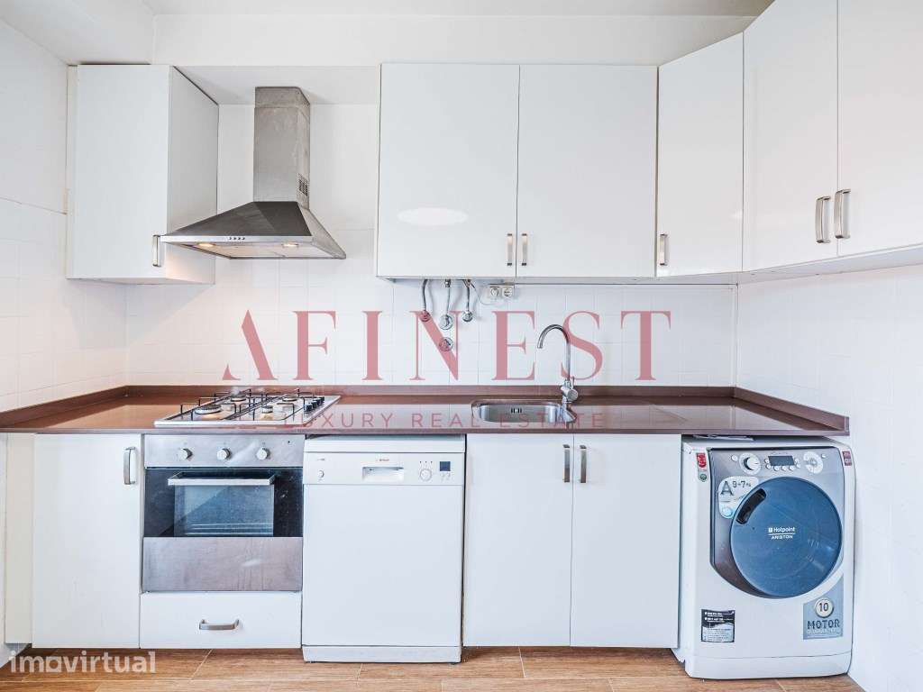 APARTAMENTO T2 + 1 + PEQUENO JARDIM MURTAL PAREDE | A MINUTOS PRAIA... - Grande imagem: 5/39