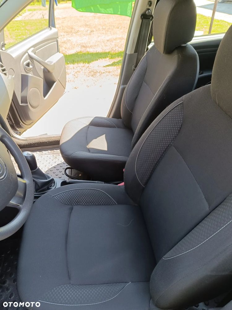 Dacia Duster 1.6 SCe S&S - 8