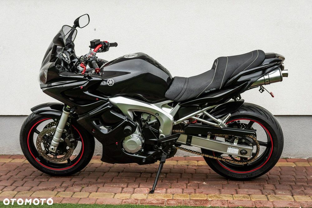Yamaha FZ - 6