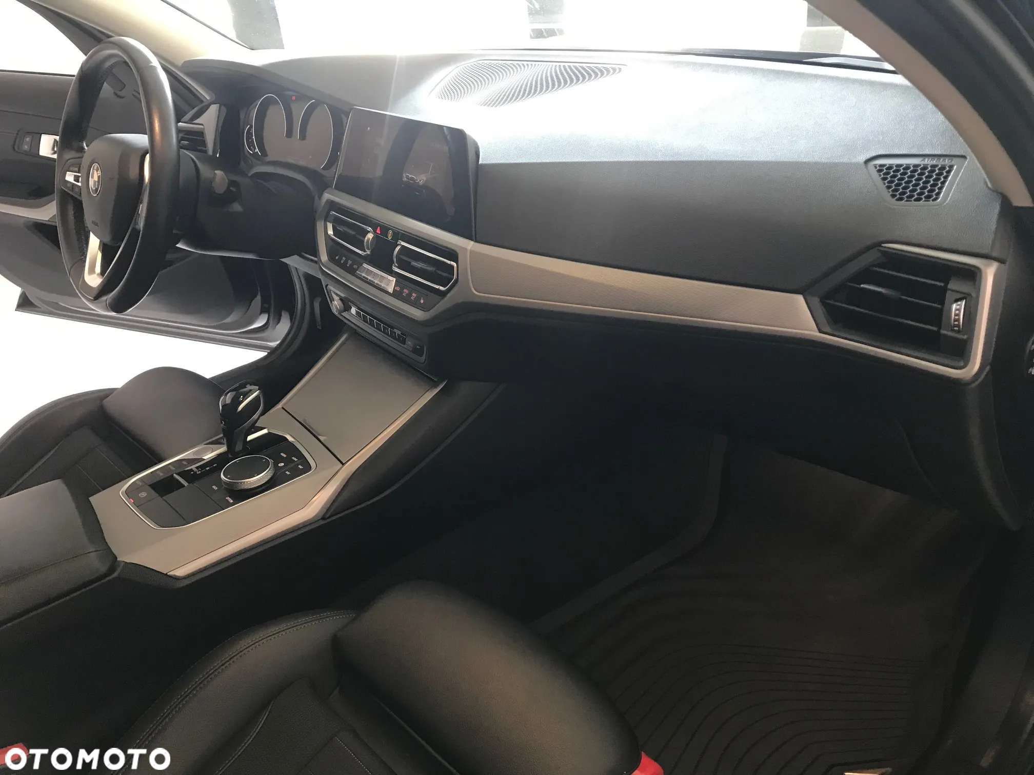 BMW Seria 3 320d Luxury Line - 28