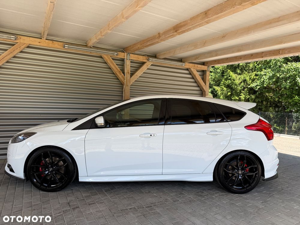 Ford Focus 2.0 EcoBoost ST mit Leder-Exclusiv-Paket - 4