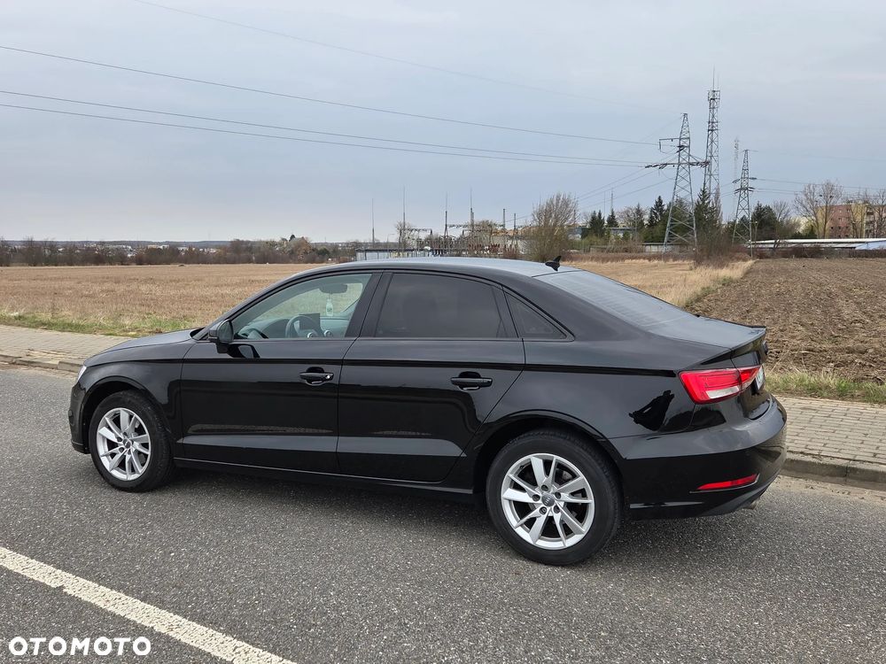 Audi A3 Limousine 1.6 TDI S tronic - 17