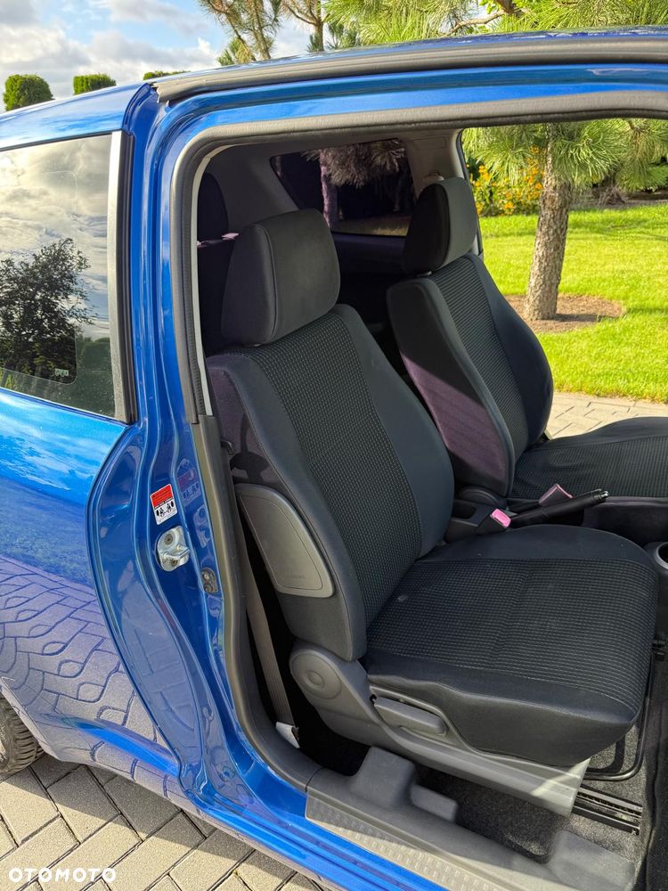 Suzuki Swift 1.3 GC - 7