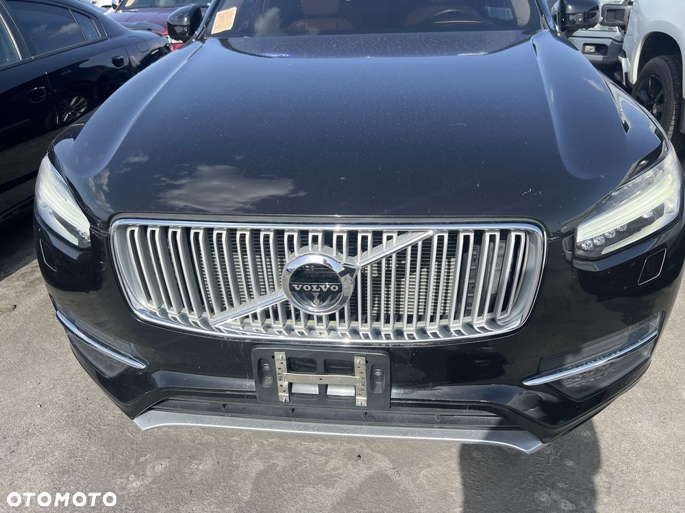 Volvo XC 90 - 12