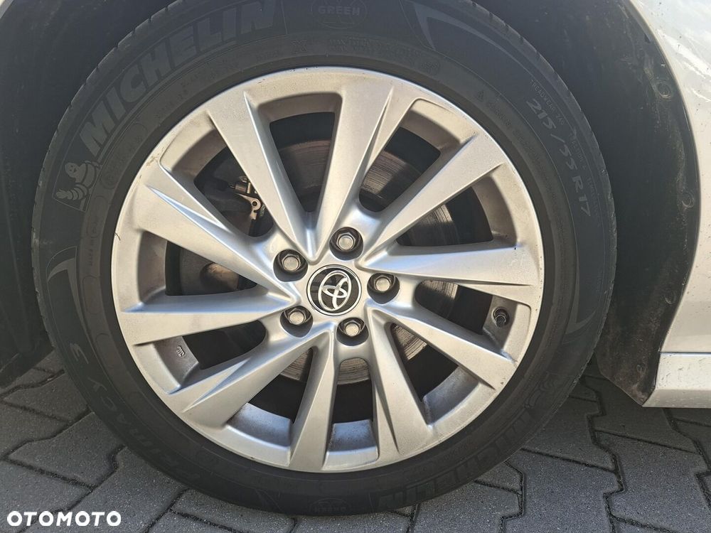 Toyota Camry 2.5 Hybrid Comfort CVT - 19