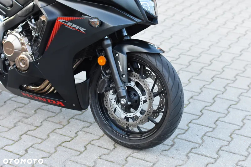 Honda CBR - 3